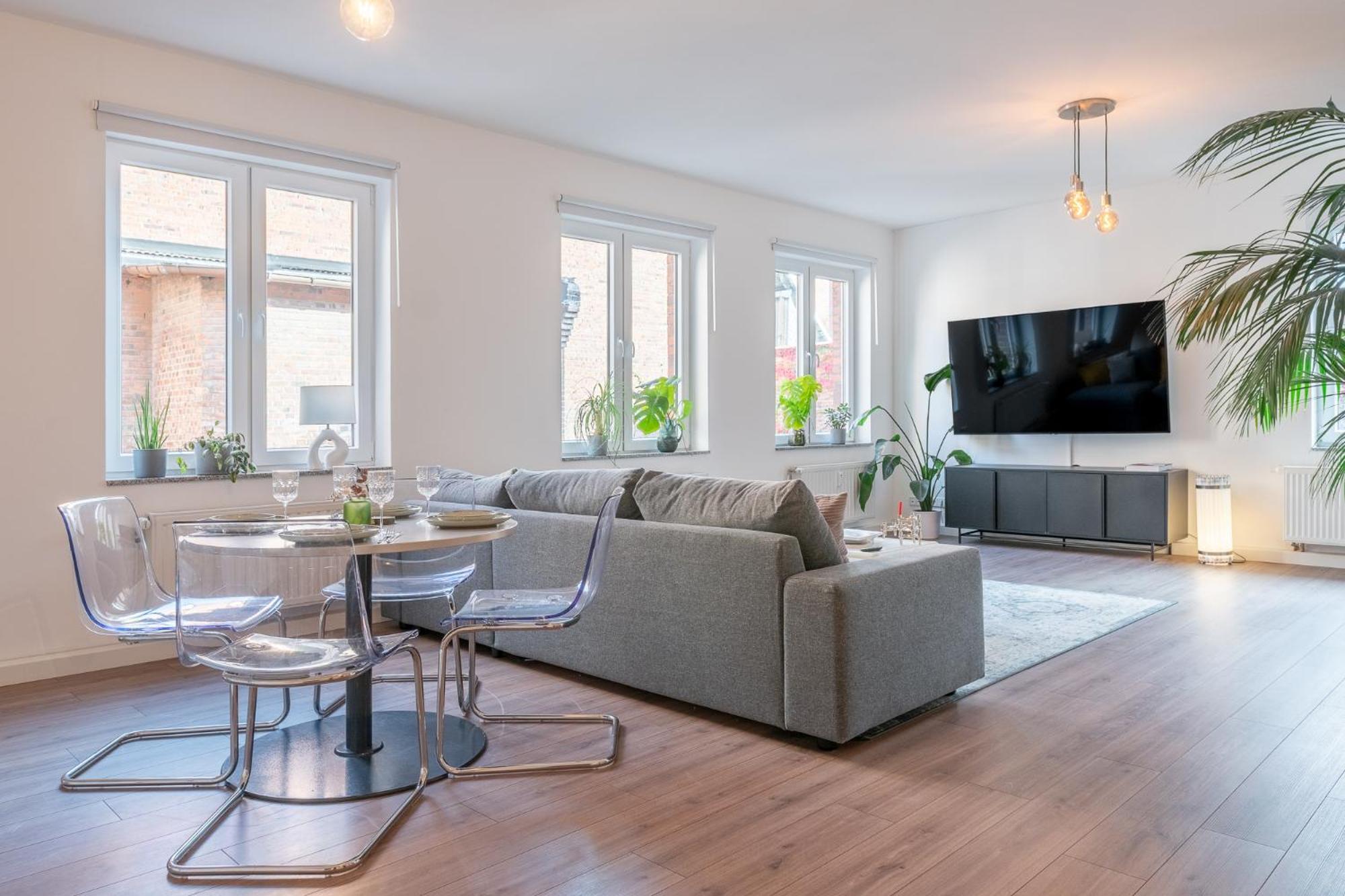 Luxurioeses Apartment, 10Min Innenstadt, Parkplatz Erfurt Buitenkant foto