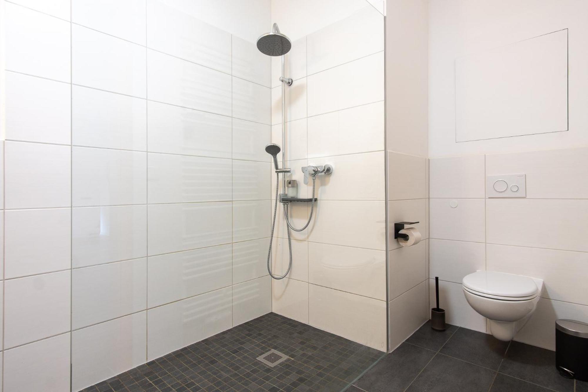 Luxurioeses Apartment, 10Min Innenstadt, Parkplatz Erfurt Buitenkant foto